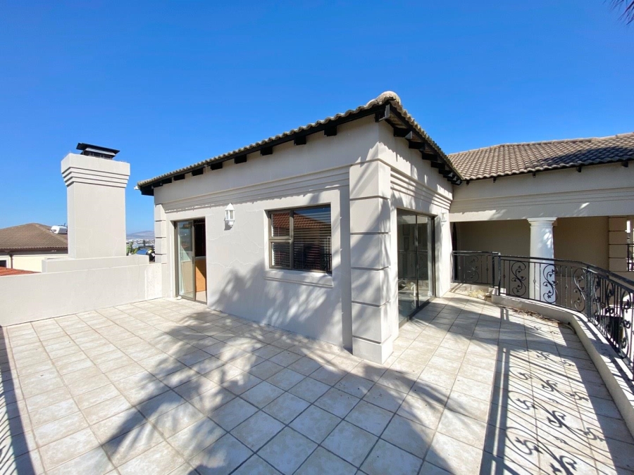 4 Bedroom Property for Sale in West Beach Western Cape